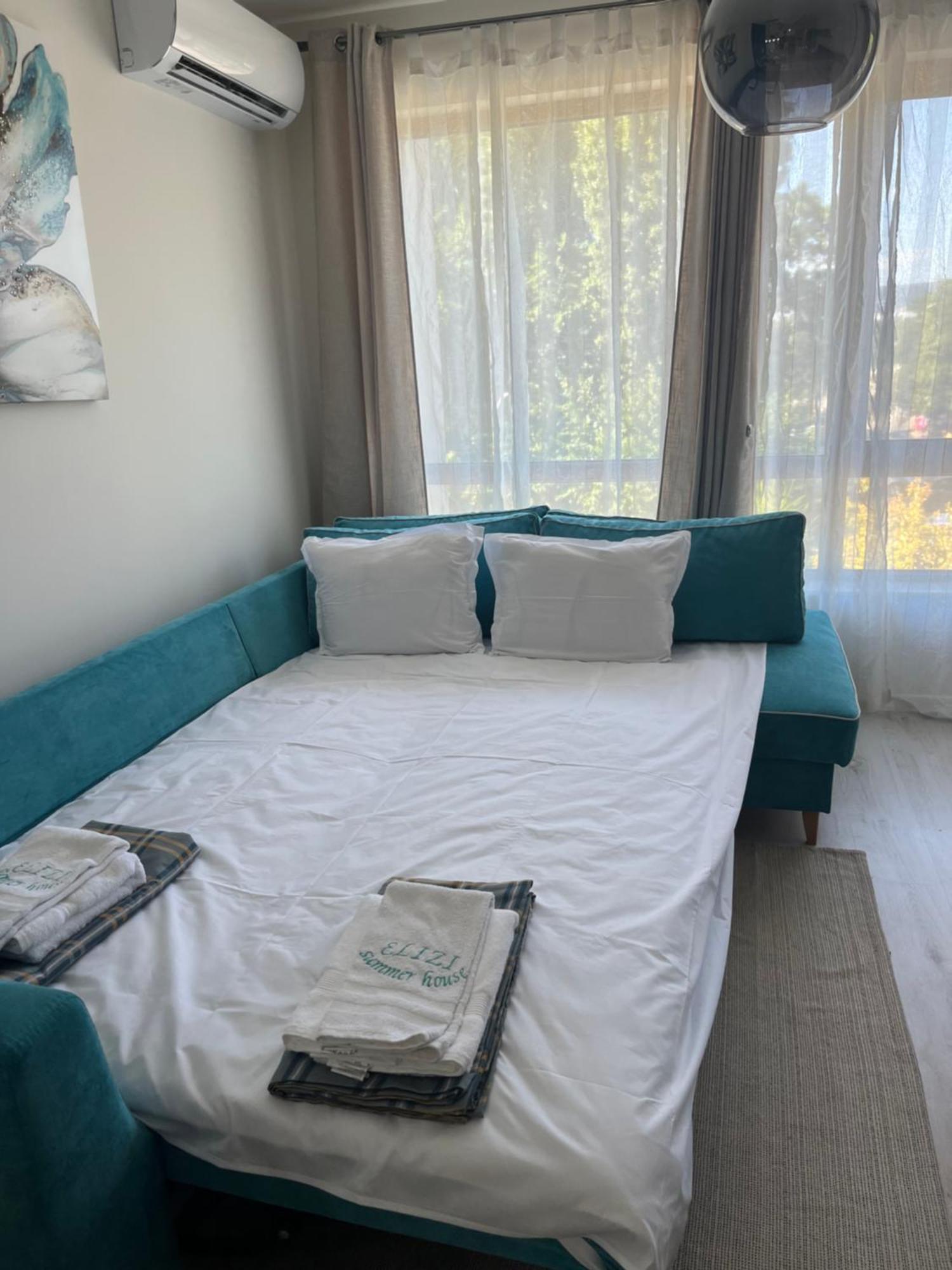 Elizi Summer House In Varna South Bay Beach Esterno foto