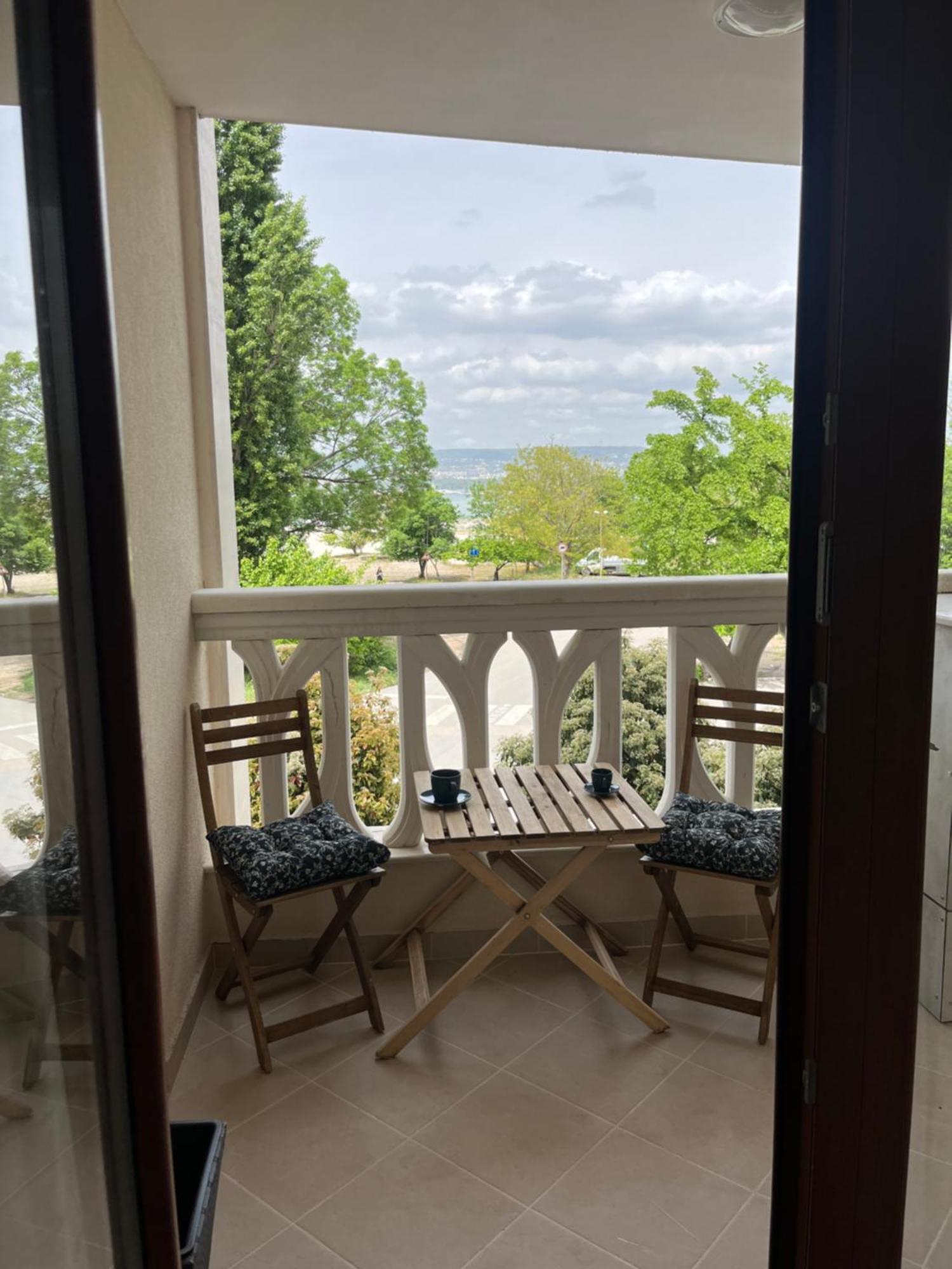 Elizi Summer House In Varna South Bay Beach Esterno foto